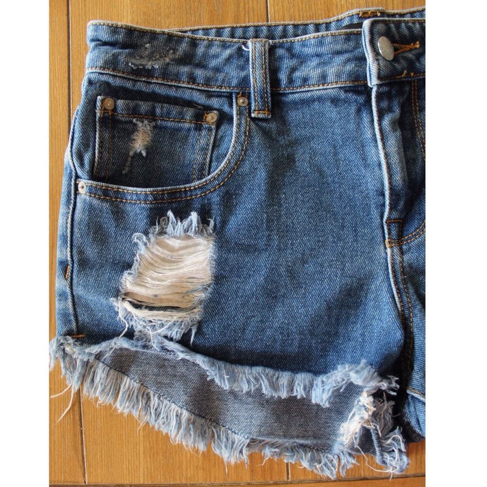 P.S. Erin Wasson Boho Embroidered Shortie Vintage Jean Shorts 28 6 - Picture 3 of 8